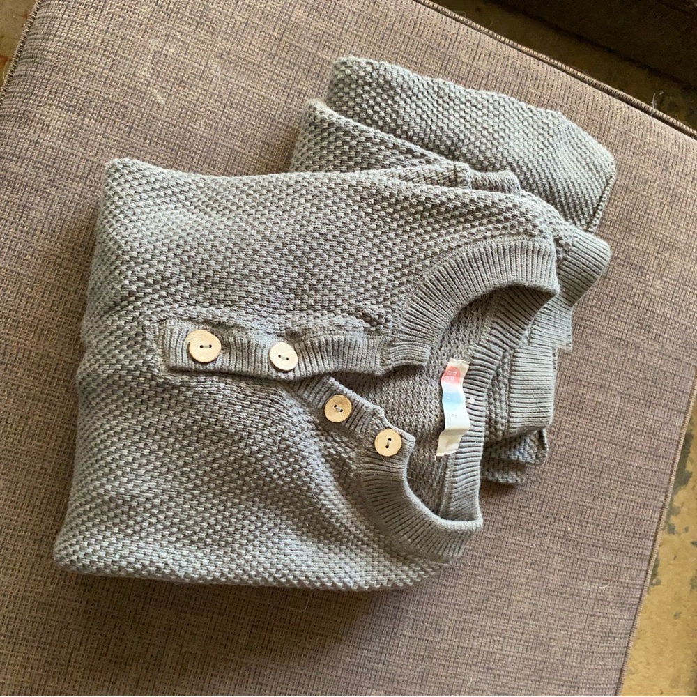 Soft Gray Knit FREE PEOPLE HAILEE SET with cute  Button detail S